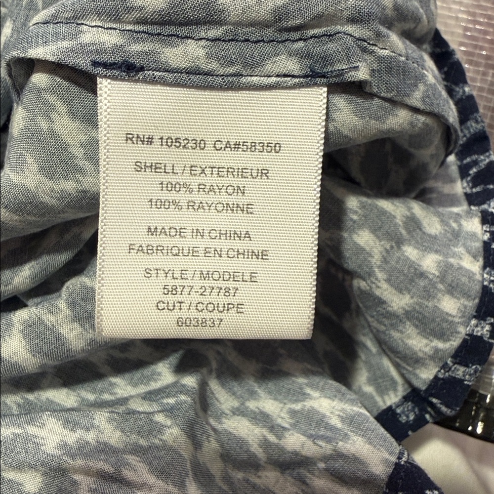 Women's Navy Patterned Button-Front Blouse Size L… - image 7